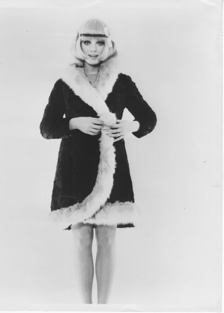 Geneviève-Grad-03 – SECRET PARISIEN