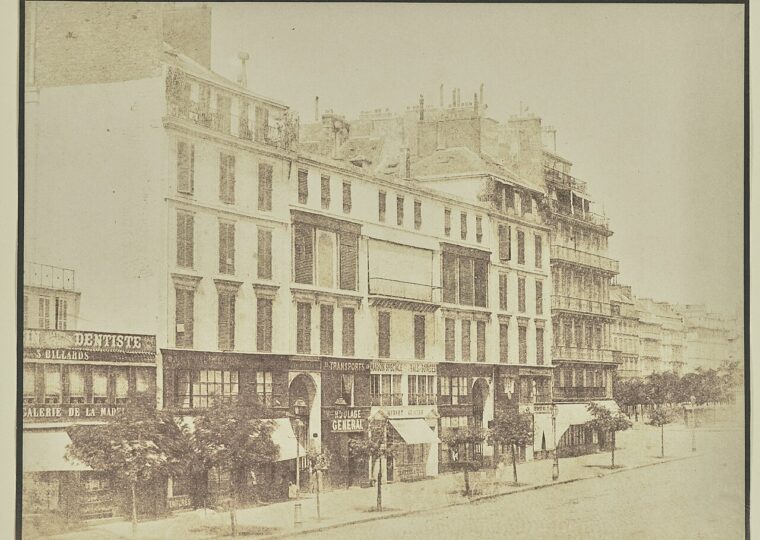 La rue Royale à Paris photographiée par Hippolyte Bayard au XIXe siècle