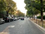 L'avenue Gabriel, à Paris, où se cache le patio de La Réserve