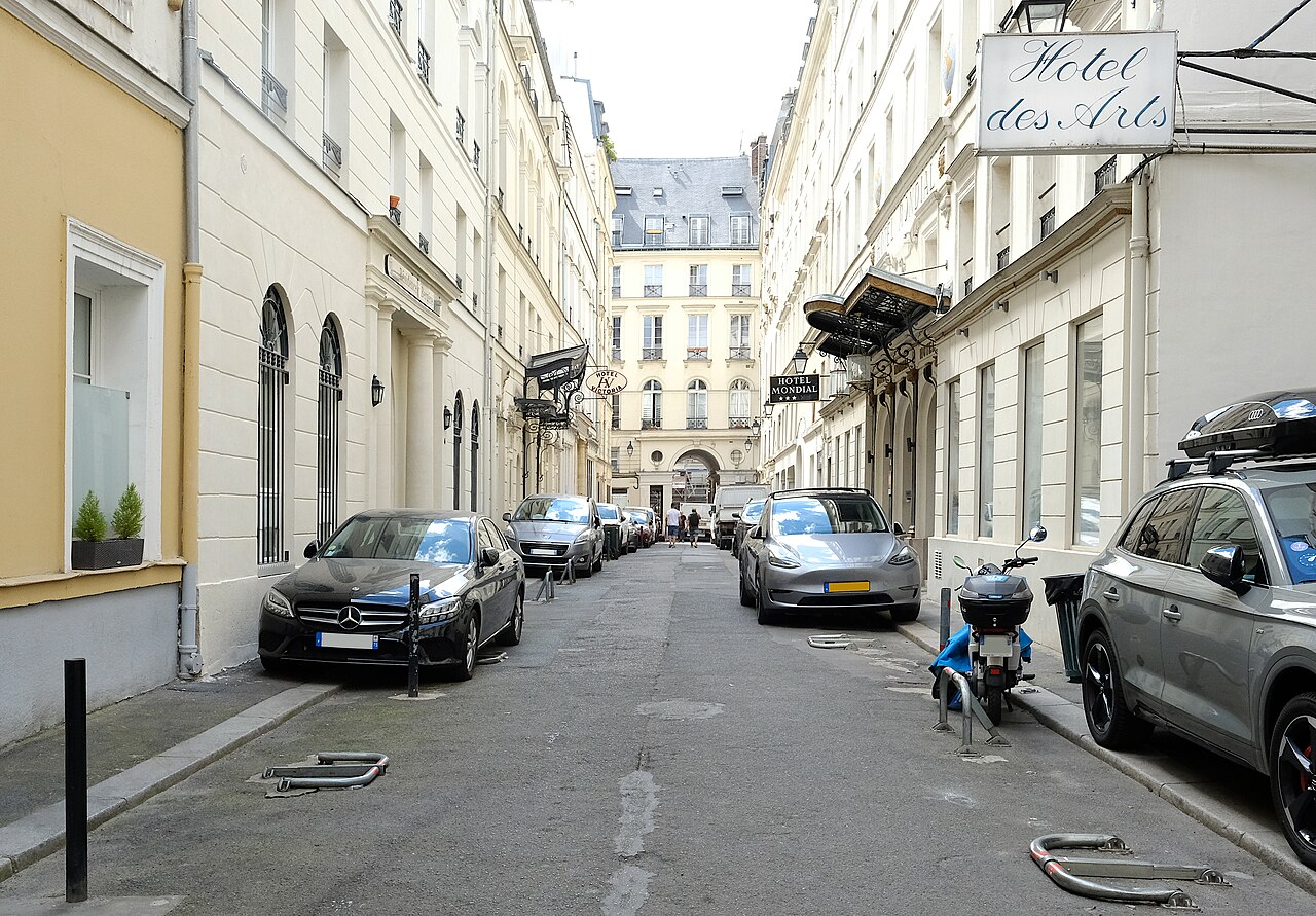 La cité Bergère, échappée pittoresque du faubourg Montmartre voisin de Lactem