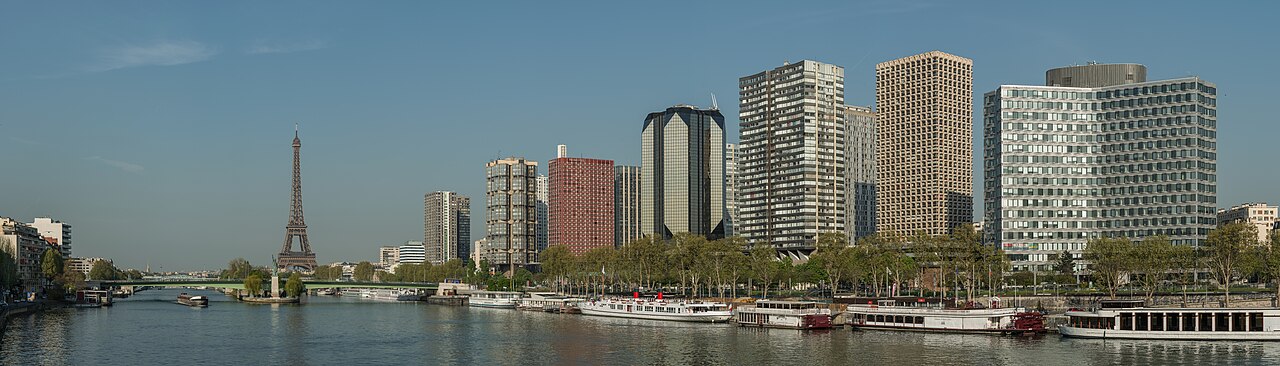 La Seine au niveau du Front de Seine, près du port de Javel