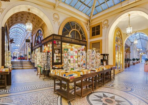 La galerie Vivienne à Paris, ses mosaïques et sa verrière