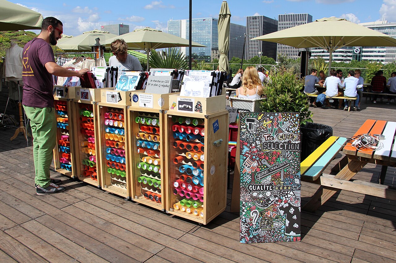 La Cité de la Mode et du Design et sa résille verte, quai d'Austerlitz