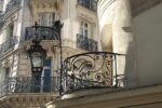 La rue du Dragon, à Saint-Germain-des-Prés, où s'est posé Base