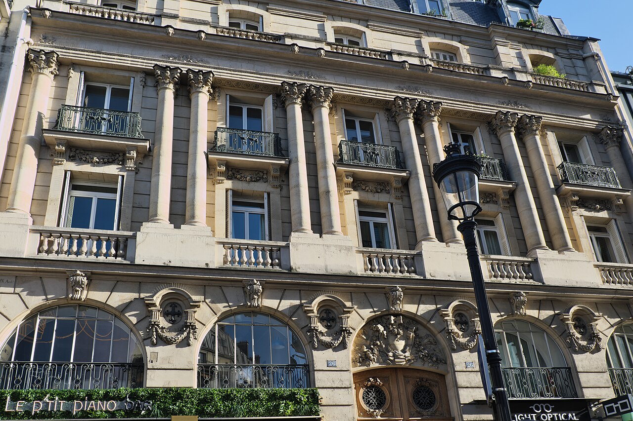 La rue Cadet, dans le 9e arrondissement de Paris, où fleurit La Fantaisie