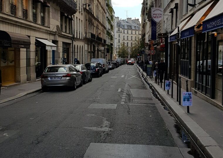 La rue Duphot, dans le 1er arrondissement de Paris