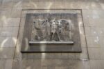 Le palais de Chaillot, dont l'aile est abrite la terrasse de Girafe