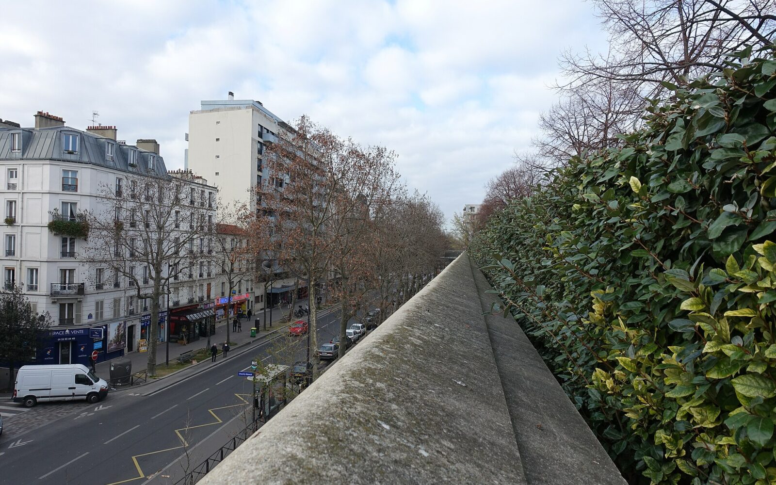 Les jardins suspendus de la coulée verte René-Dumont