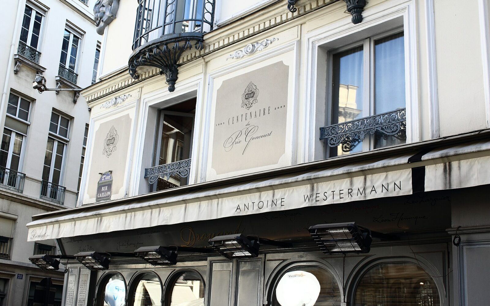 La façade de Drouant, place Gaillon