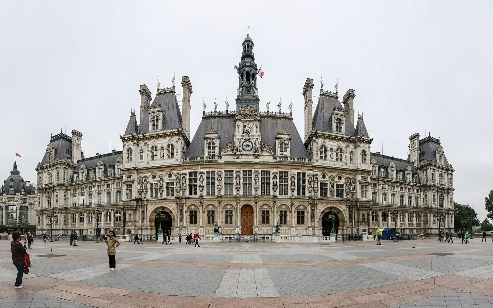 La façade néo-Renaissance de l'Hôtel de Ville de Paris
