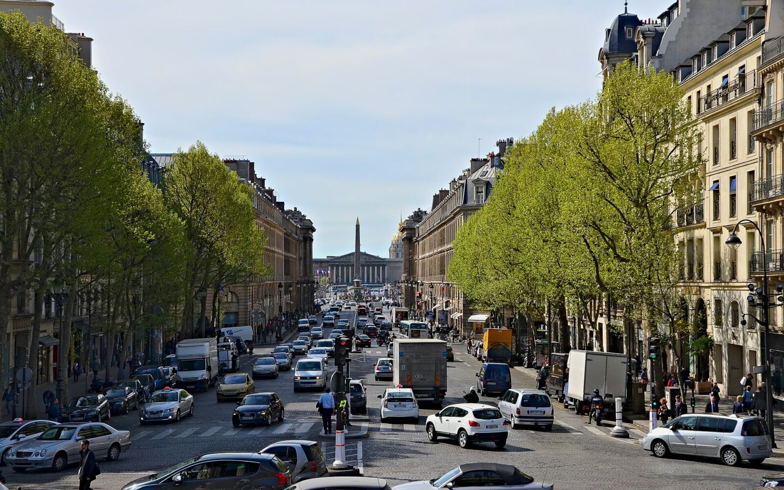 La colonnade corinthienne de l'église de la Madeleine