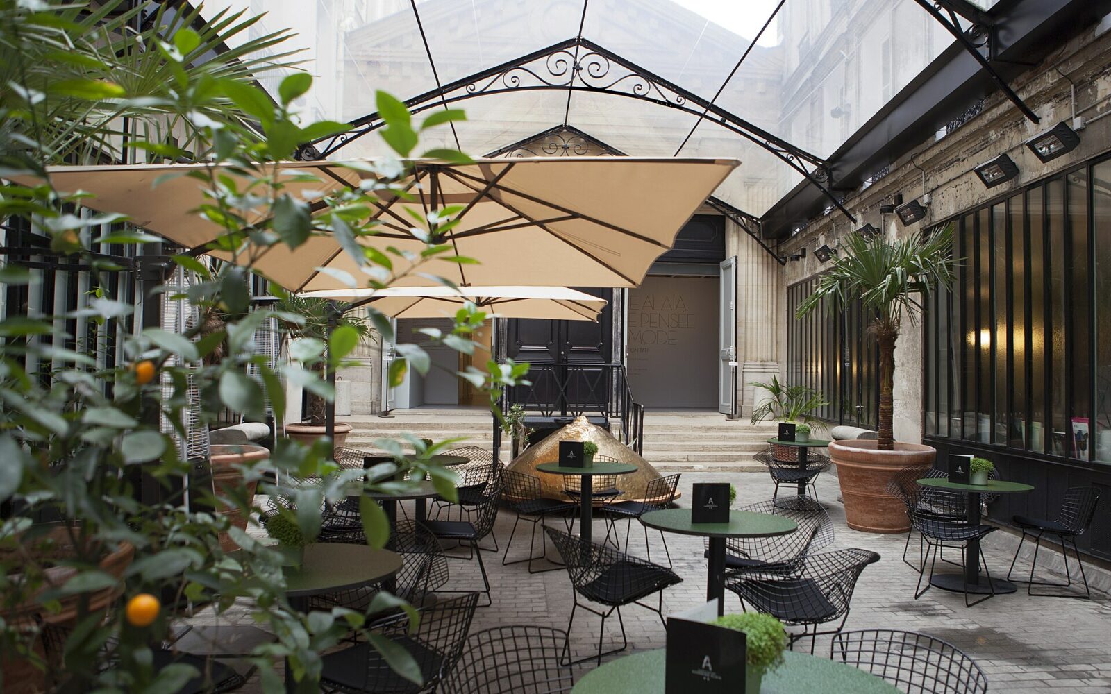 La fondation Azzedine Alaïa, rue de la Verrerie, dans le Marais