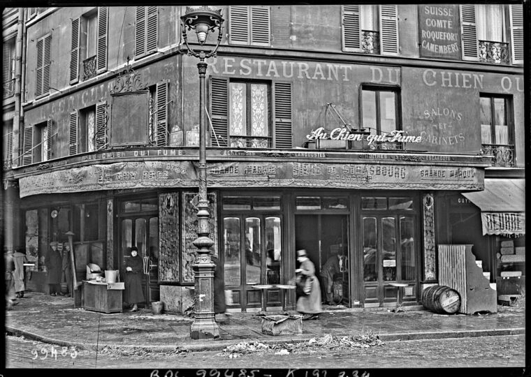 La brasserie Au Chien qui Fume, rue du Pont-Neuf à Paris