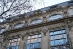 Le boulevard Raspail, près du Bon Marché, adresse d'Hugo & Victor