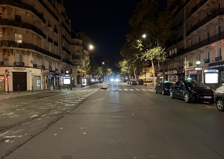 Le boulevard Saint-Germain à Paris, où Diptyque ouvrit sa première boutique