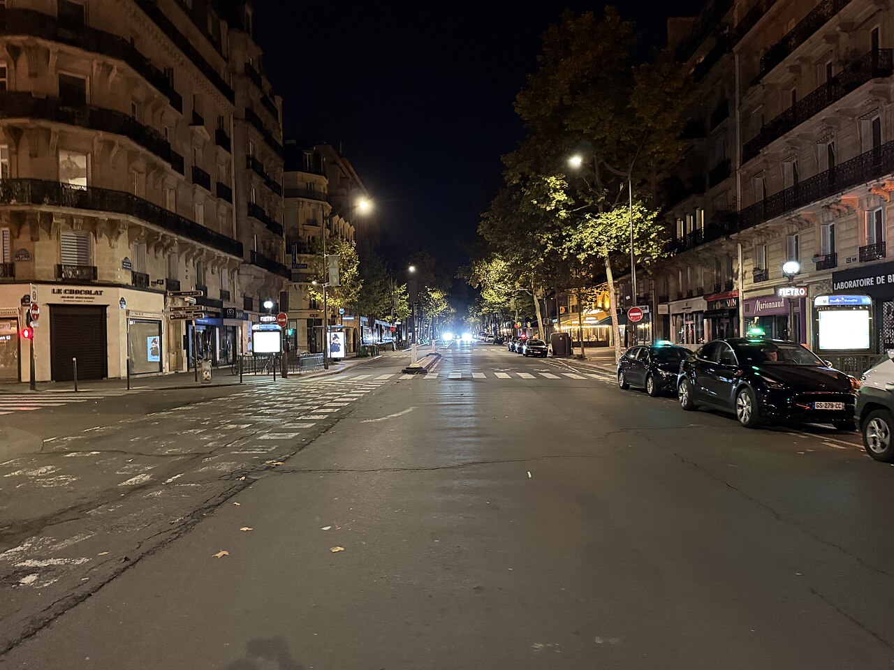 Le boulevard Saint-Germain à Paris, où Diptyque ouvrit sa première boutique
