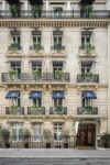 La façade de l'hôtel Lancaster, rue de Berri, dans le 8e arrondissement de Paris