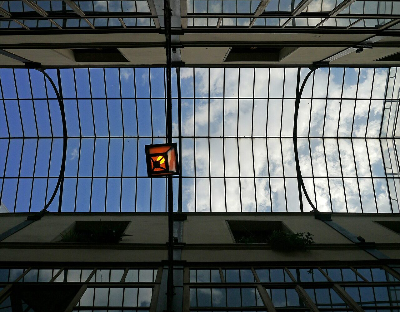 La verrière du passage du Grand-Cerf à Paris, la plus haute de la ville