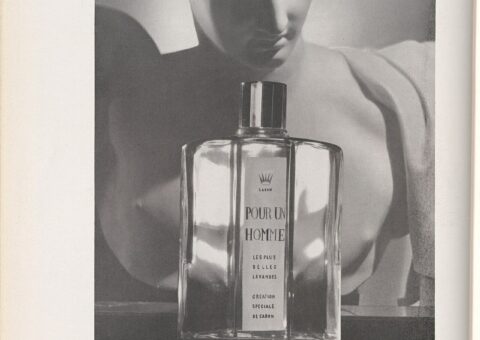Une publicité ancienne des parfums Caron parue dans Vogue