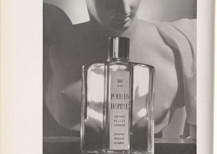 Une publicité ancienne des parfums Caron parue dans Vogue