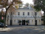 Le pavillon du restaurant Laurent, dans les jardins des Champs-Élysées