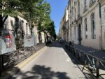 La rue Béranger, adresse du pionnier Umami Matcha Café