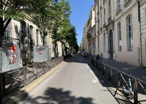 La rue Béranger, adresse du pionnier Umami Matcha Café