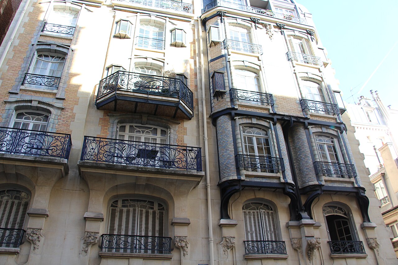 La rue Boursault, aux Batignolles, où Vague soigne les matins