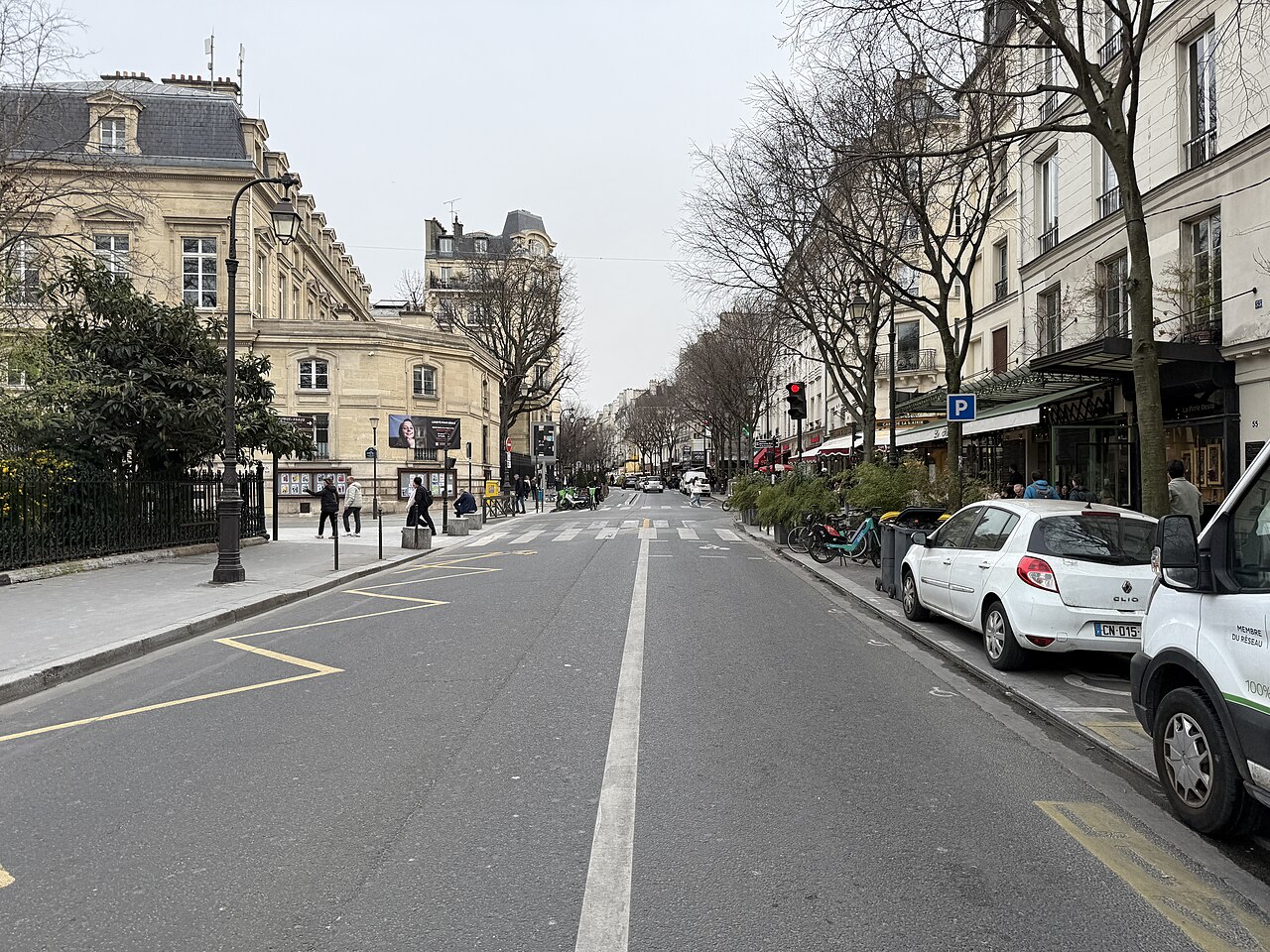 La rue de Bretagne, artère gourmande du haut Marais à Paris