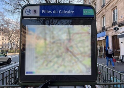 Entrée du métro Filles du Calvaire, sur le boulevard du Temple