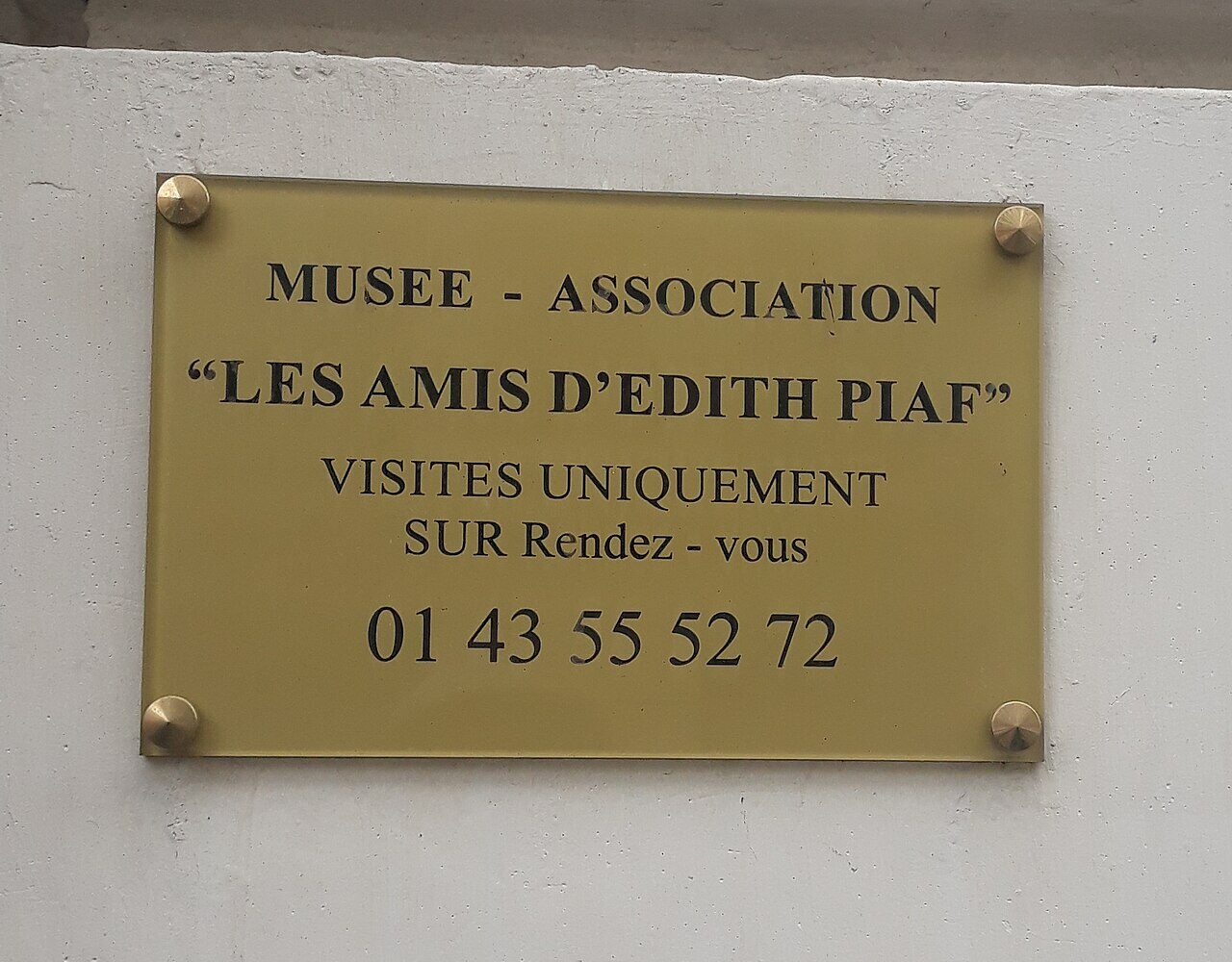 L'immeuble du musée Édith-Piaf, rue Crespin-du-Gast, à Ménilmontant