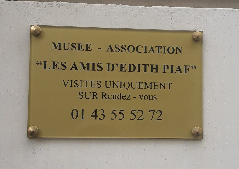 L'immeuble du musée Édith-Piaf, rue Crespin-du-Gast, à Ménilmontant