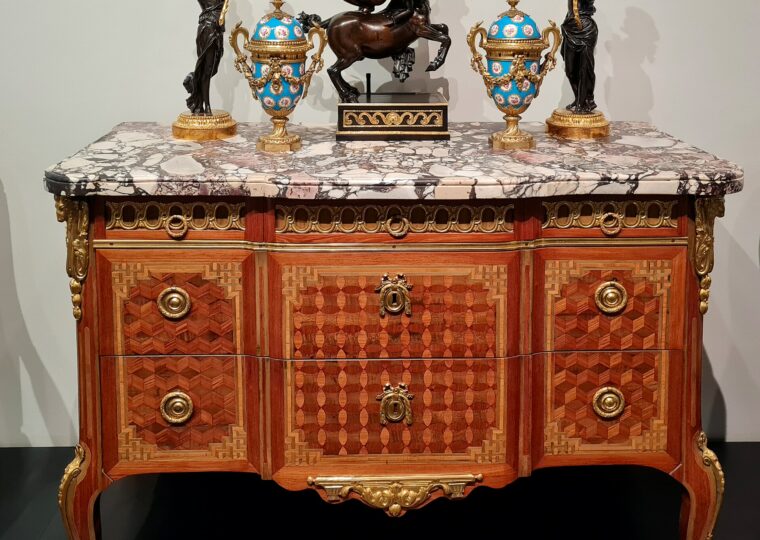 L'aile de Marsan du palais du Louvre, siège du musée des Arts décoratifs