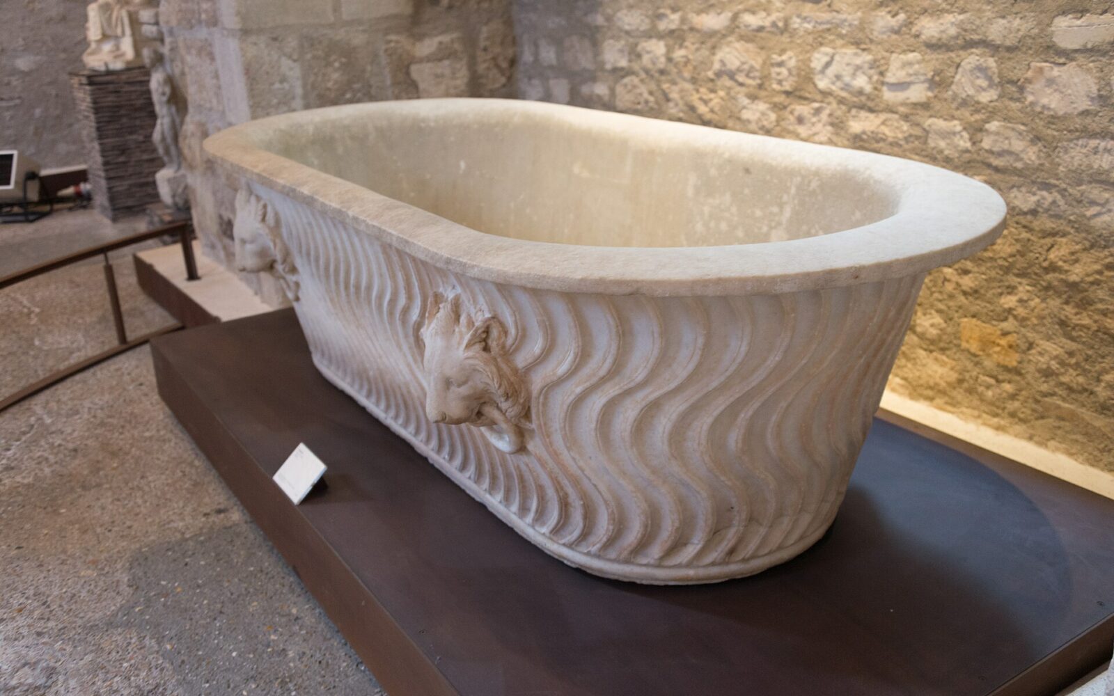 Le frigidarium antique du musée de Cluny, voûtes gallo-romaines