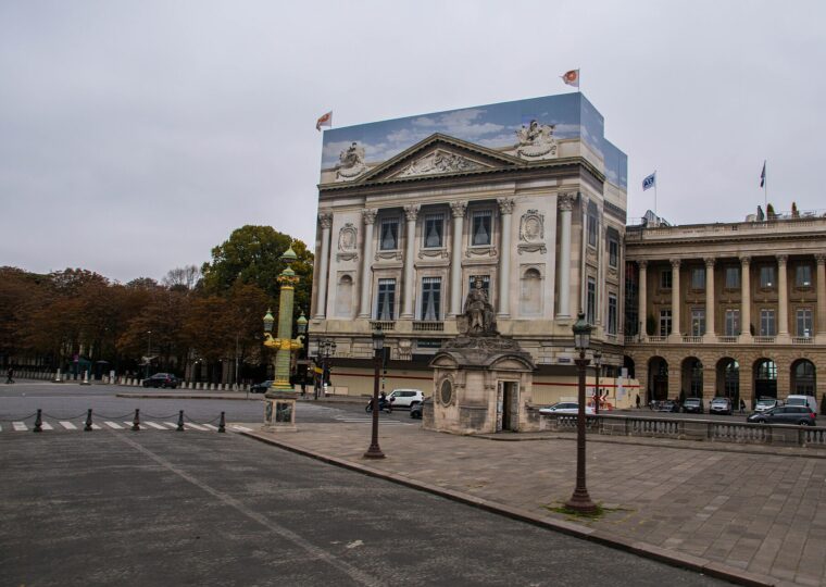 La colonnade de l'hôtel de Crillon, place de la Concorde