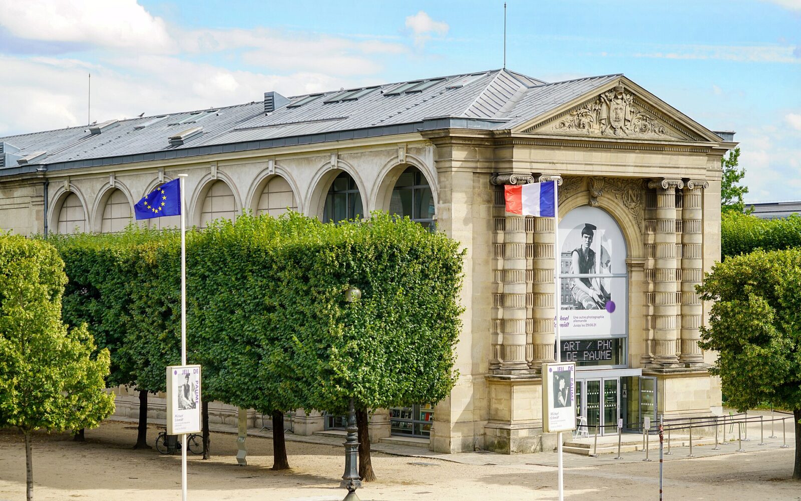 Le Jeu de Paume, à l'angle nord-ouest du jardin des Tuileries