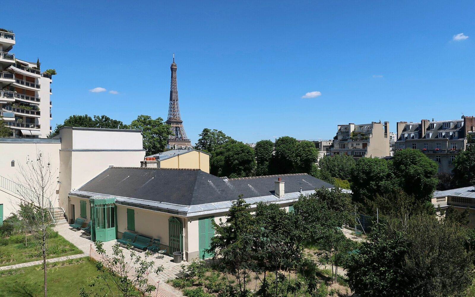 Le pavillon de la Maison de Balzac et son jardin, rue Raynouard