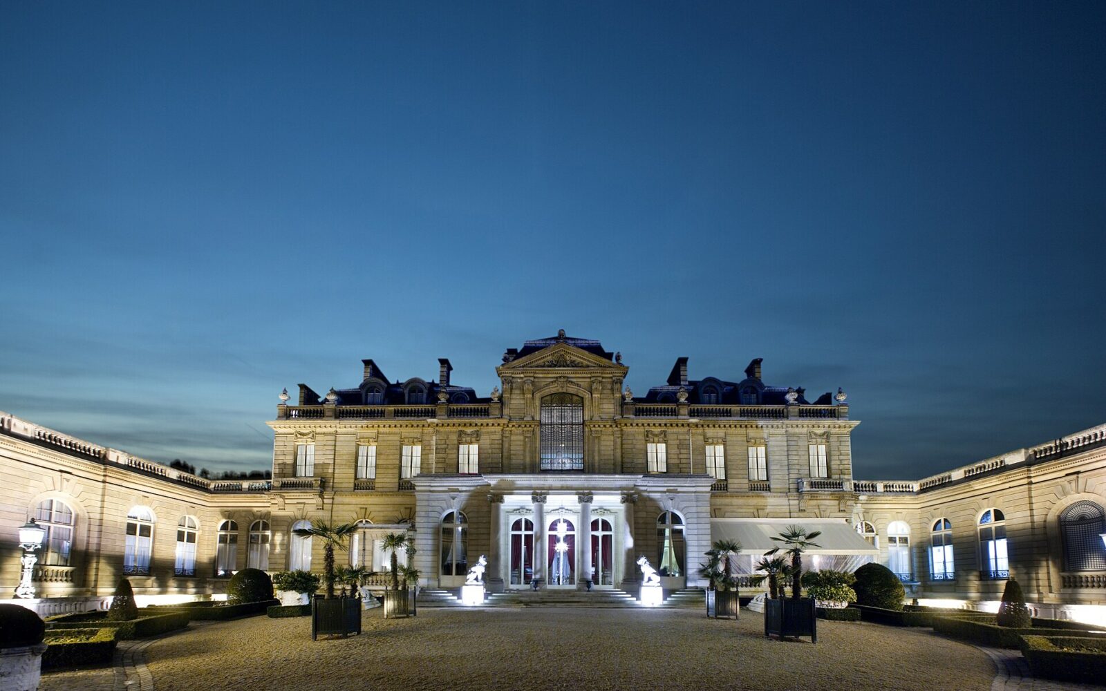 La façade sur cour du musée Jacquemart-André, boulevard Haussmann