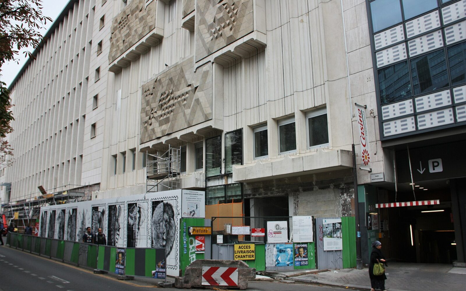 La façade du musée de La Poste, boulevard de Vaugirard