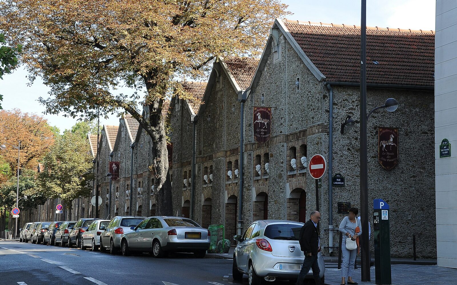 Les Pavillons de Bercy, chais du musée des Arts forains
