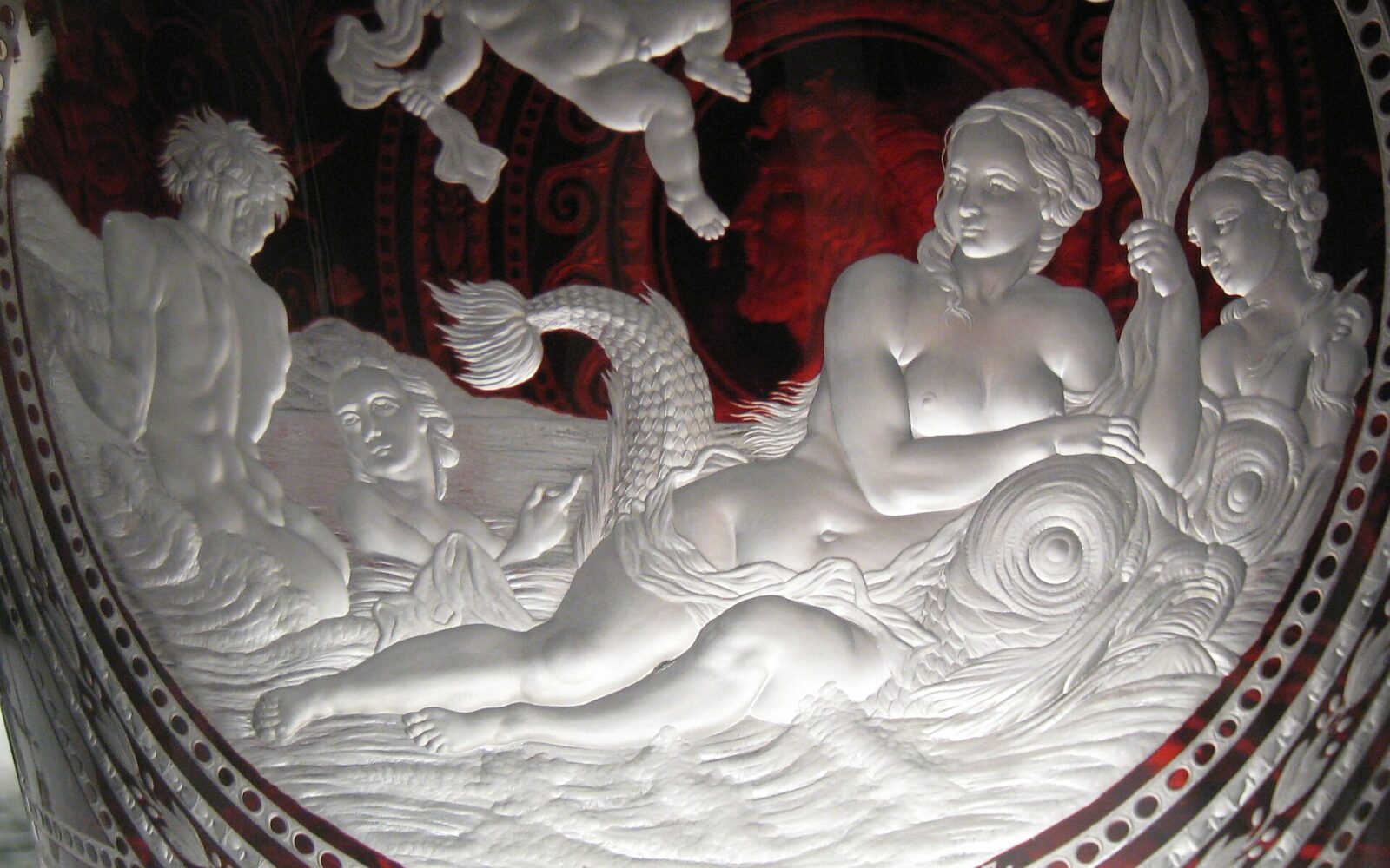 L'hôtel de Marie-Laure de Noailles, écrin de la galerie-musée Baccarat