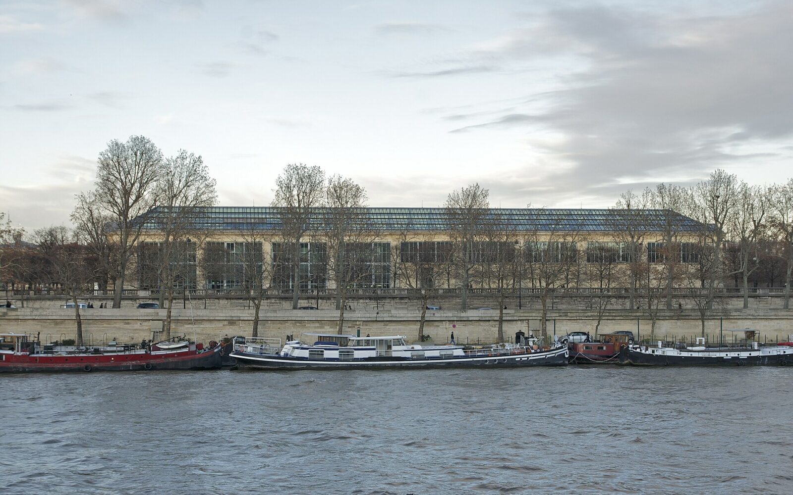 Le musée de l'Orangerie dans le jardin des Tuileries