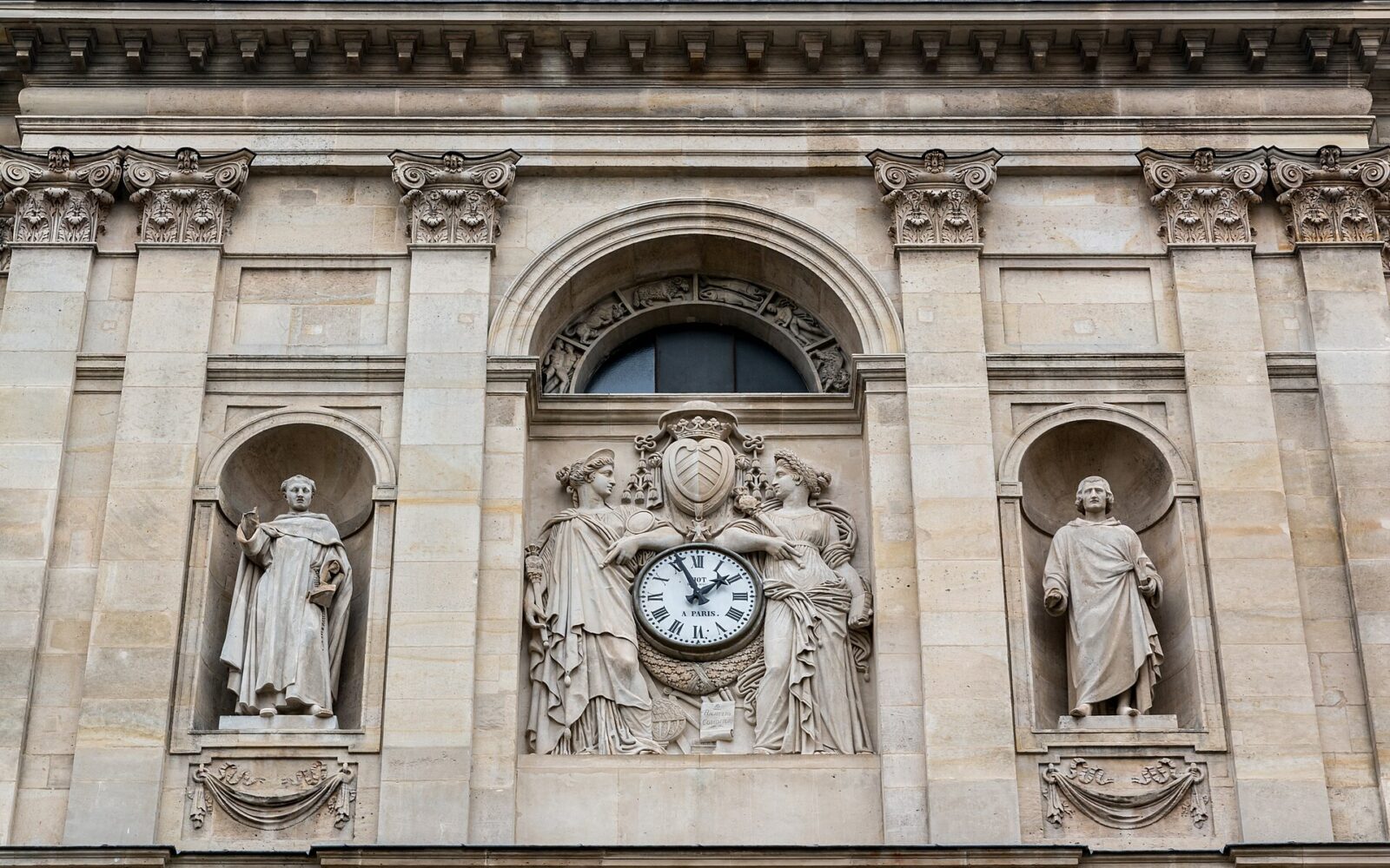 La chapelle et la cour d'honneur de la Sorbonne