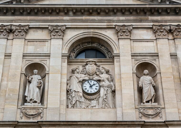 La chapelle et la cour d'honneur de la Sorbonne