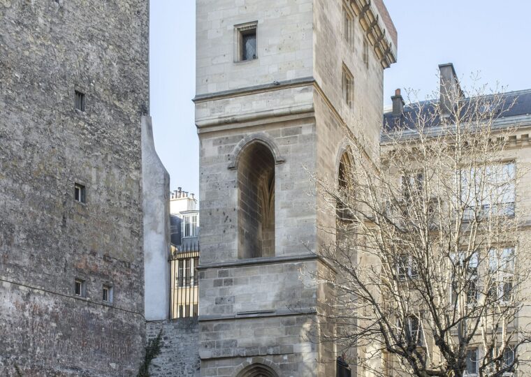 La tour Jean-sans-Peur, donjon médiéval de la rue Étienne-Marcel